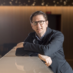 Aviel Cahn, der neue Intendant der Deutschen Oper Berlin. Foto: Nicolas Schopfer