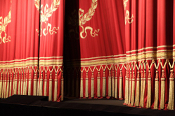 Bühnenvorhang im Nationaltheater, Foto: Wilfried Hoesl, Bayer. Staatsoper