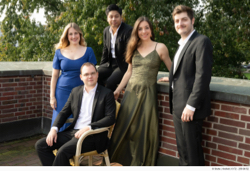 Die aktuellen Teilnehmer des Opernstudio Niederrhein , Foto: Matthias Stutte