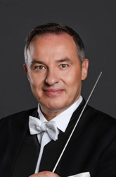 GMD Ivan Repušić, Foto: Kirsten Nijhoff