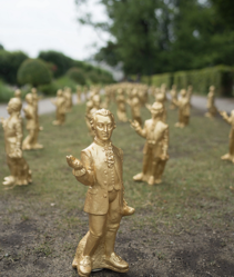 Goldene Mini-Mozarts - Skulptureninstallation von Ottmar Hörl in Salzburg, Foto: Wolfgang Lienbacher