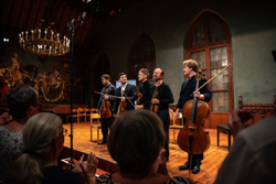 Solisten beim Kammermusikfestival Landshut (v.l.n.r.): Ivan und Mikhail Pochekin, Simon und Christian Tetzlaff, Mischa Meyer. Foto: Oliver Roeckle