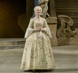 Nikola Hillebrand als Sophie im Rosenkavalier an der Wiener Staatsoper. Foto: Wiener Staatsoper, Michael Poehn
