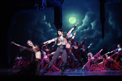 Szene aus dem Ballett Le corsaire von Gonzalo Galguera, Foto: Nilz Boehme